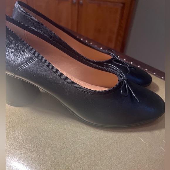 Mansur Gavriel Heeled Ballet Pumps Black Leather Womens size 38 US 8.5 - Picture 2 of 7
